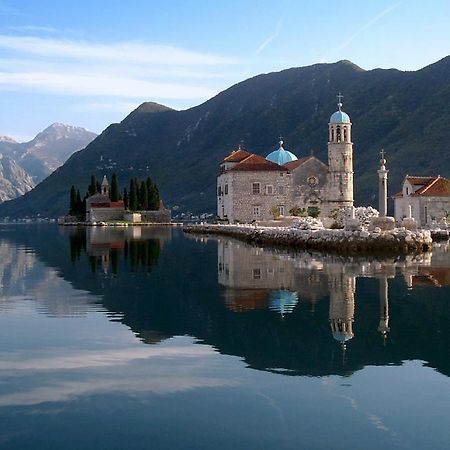 Holiday Home Stone House Perast Ngoại thất bức ảnh